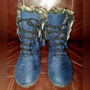 Women's Blue Fur-Lined Boots